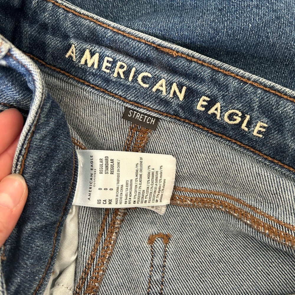 American Eagle Outfitters Stretch Mom Jeans - Picture 7 of 10